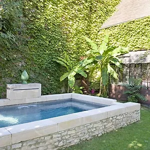 https://la-devinie.midi-pyreneeshotels.com