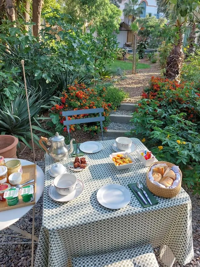 Bed & Breakfast La Villa Des Amandiers Hyères